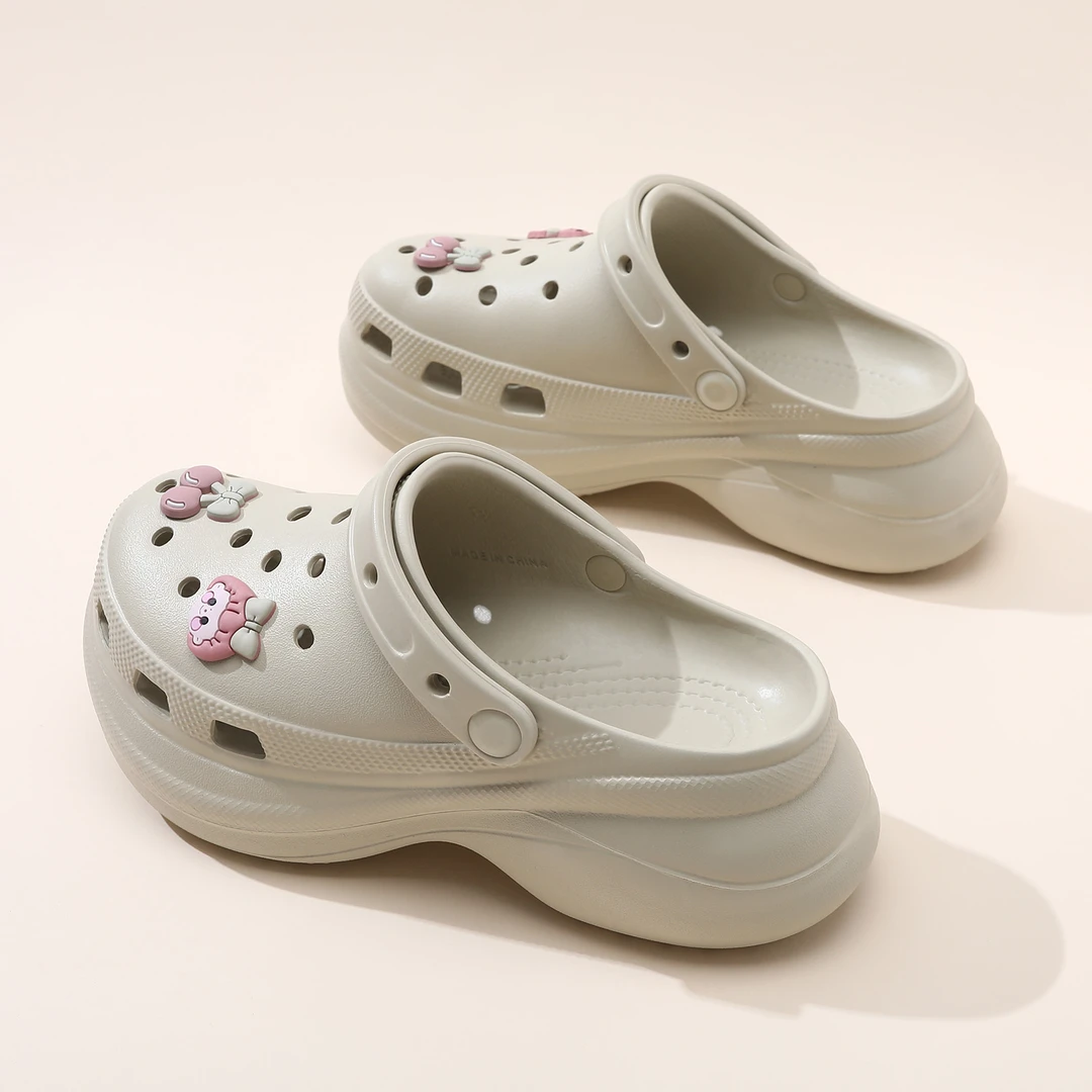 小鲸鱼洞洞鞋女夏季外穿新款厚底包头拖网红时尚踩屎感沙滩凉拖鞋