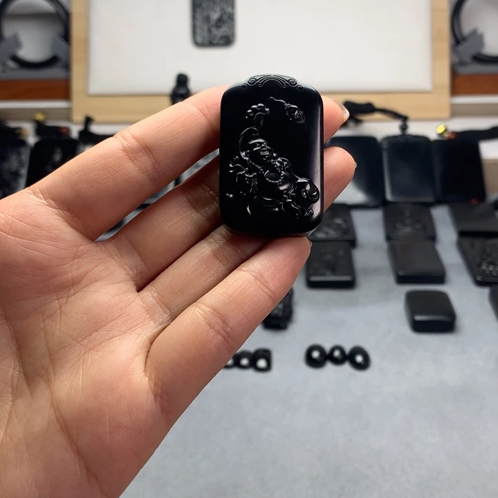 和田玉（墨玉）未镶嵌挂件