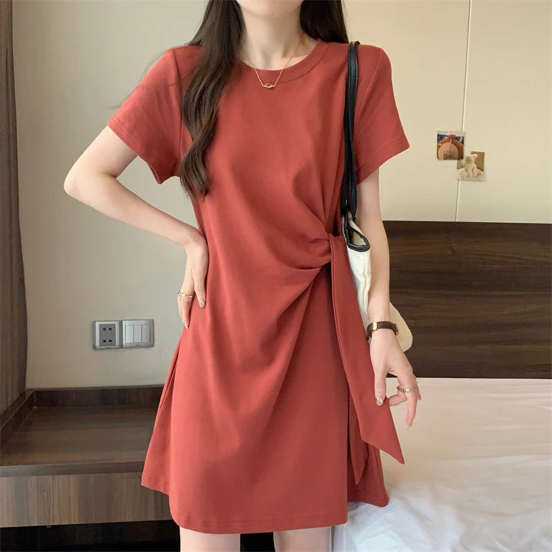 红色不规则高腰韩版2025年夏季显瘦连衣裙纯色圆领宽松遮肚中长裙