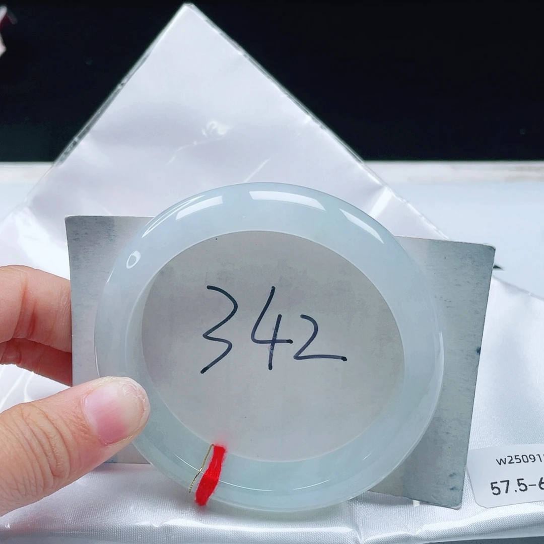 翡翠未镶嵌手镯57+正圈