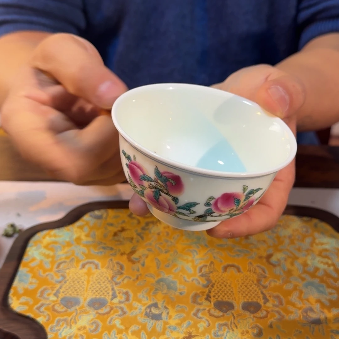 陶其他粉彩寿桃杯