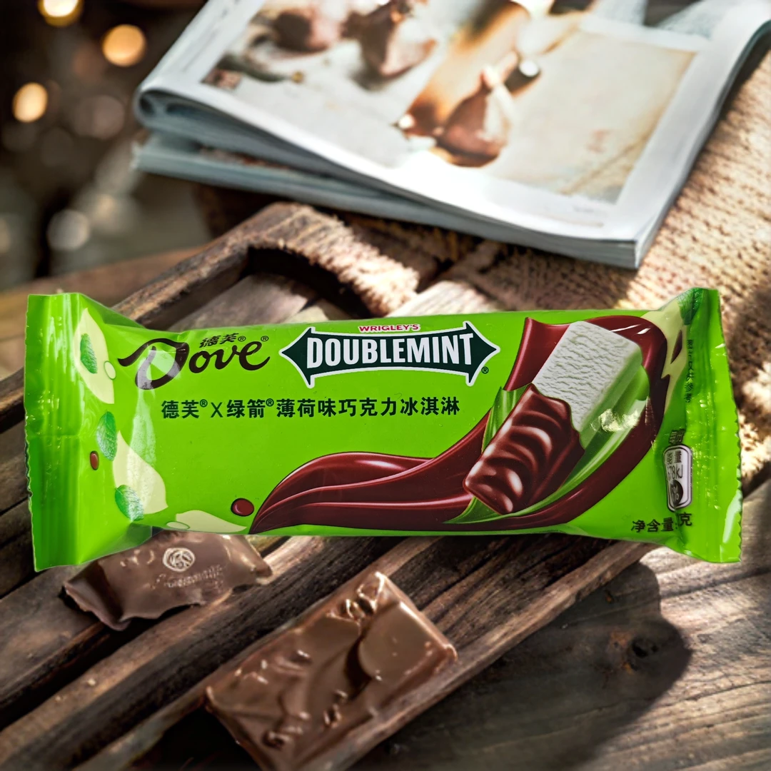 德芙x绿箭薄荷味巧克力冰淇淋50g雪糕同城配