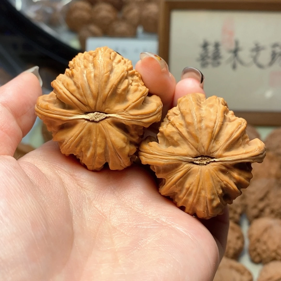 文玩核桃把件43白狮子