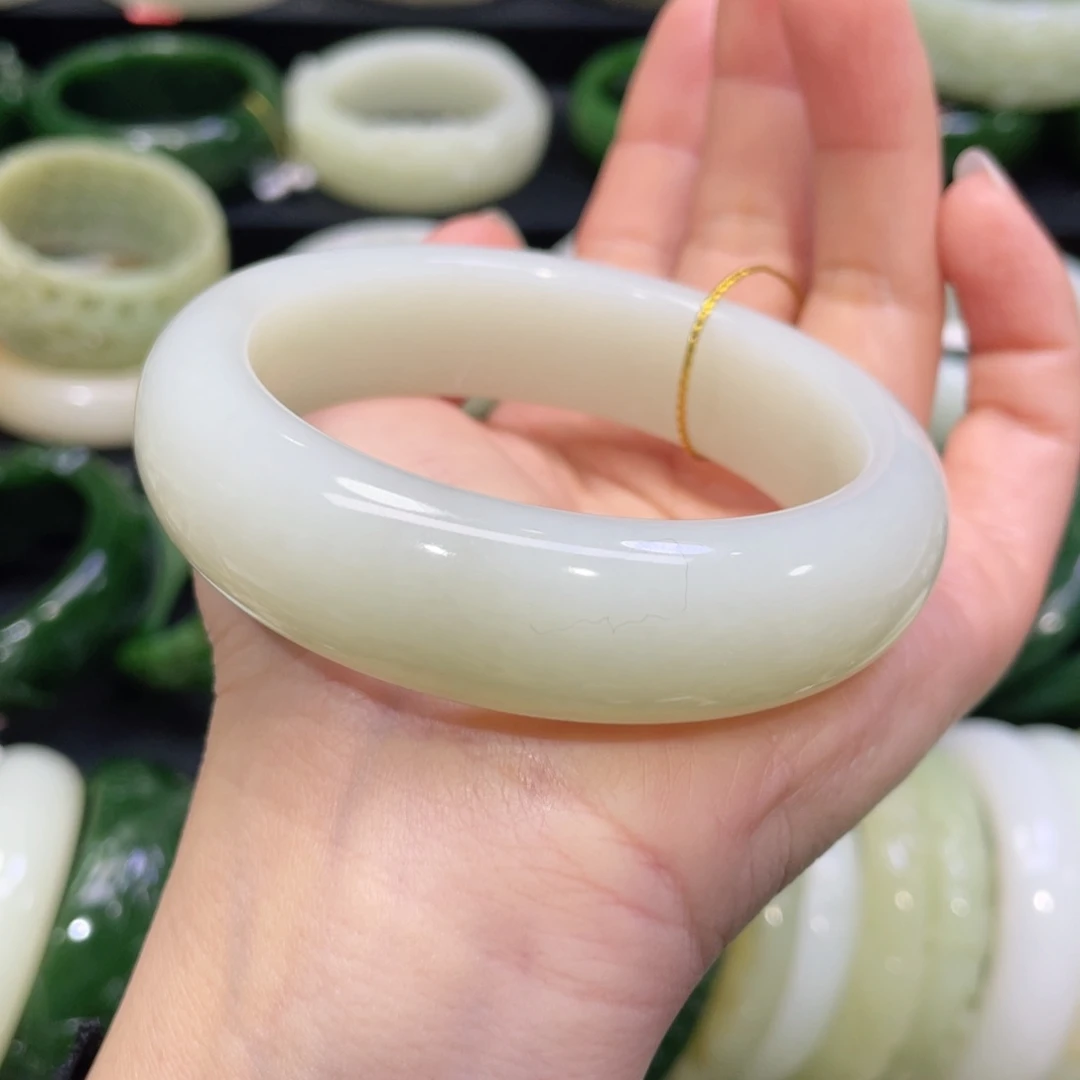 未镶嵌手镯和田玉36