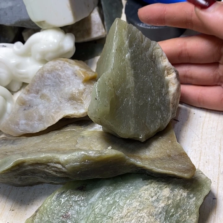 透闪石质玉珠宝半成品未镶嵌