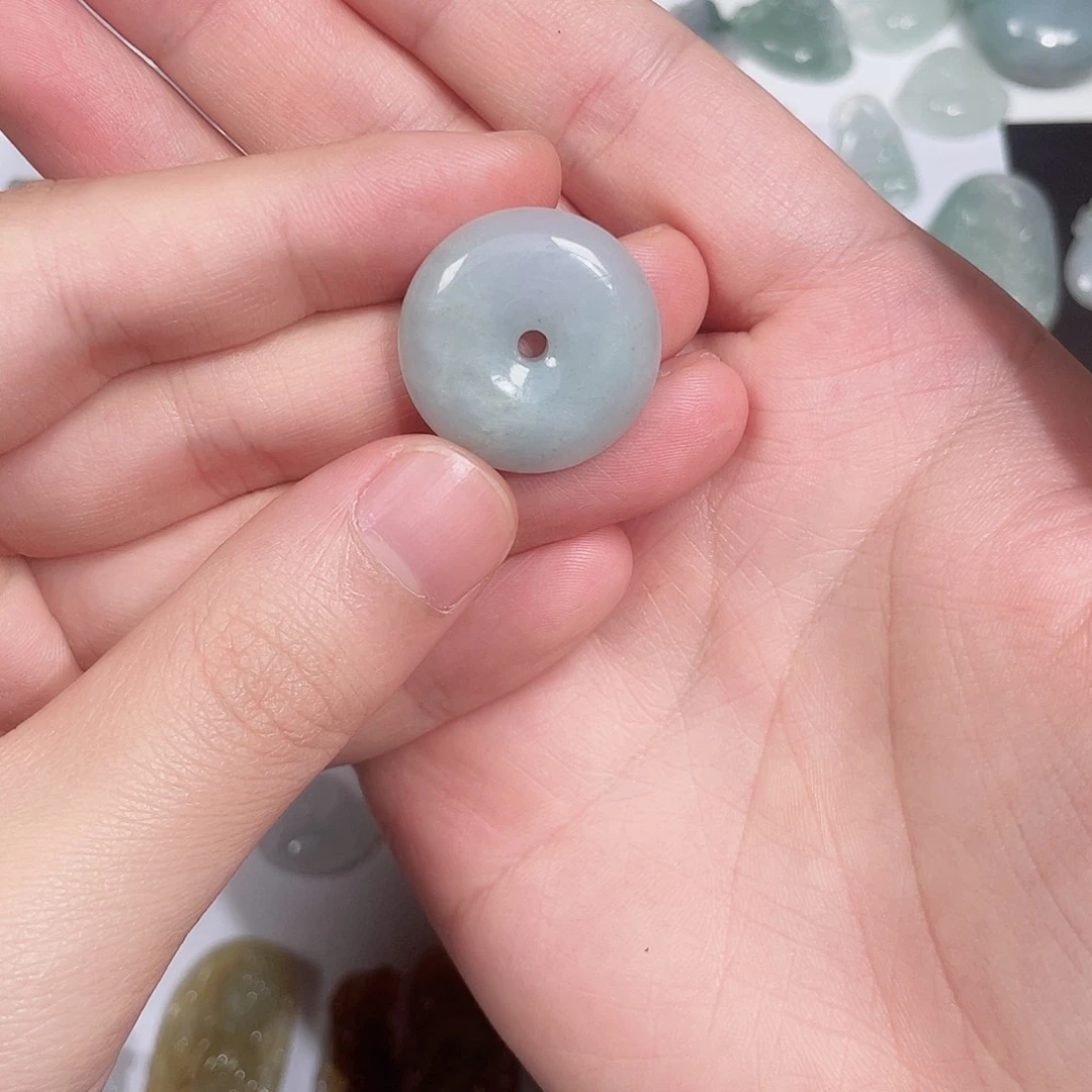 翡翠未镶嵌颈饰翡翠挂饰
