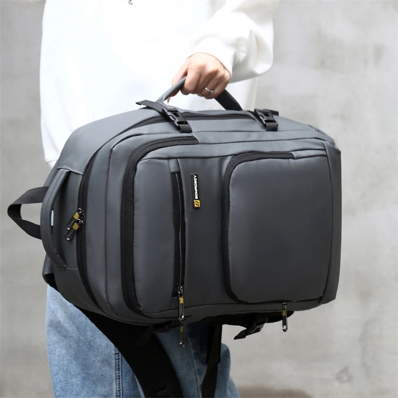 时尚男士商务双肩包高级感双肩旅行背包大容量通勤防水电脑包