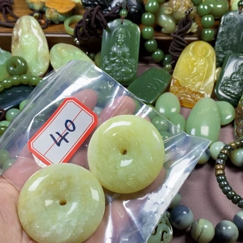 未镶嵌蛇纹石玉手链