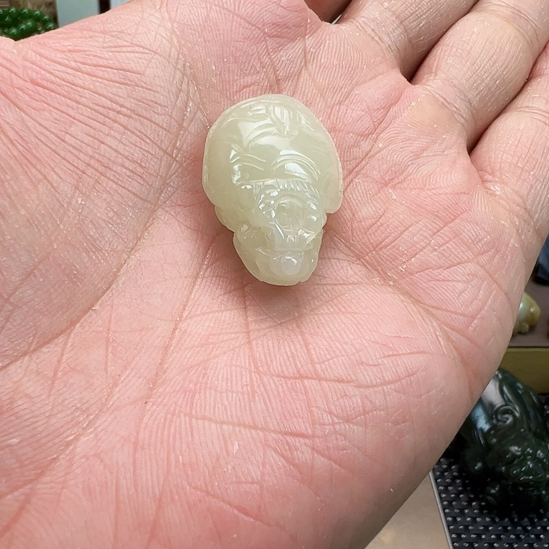 和田玉（糖玉）未镶嵌颈饰