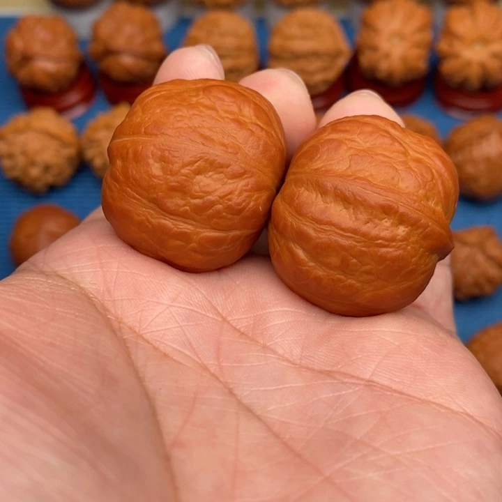 把件文玩核桃小石头