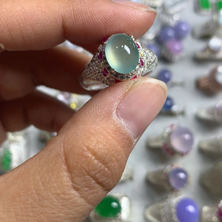 翡翠未镶嵌戒指铜托，卖裸石，需要二次镶嵌