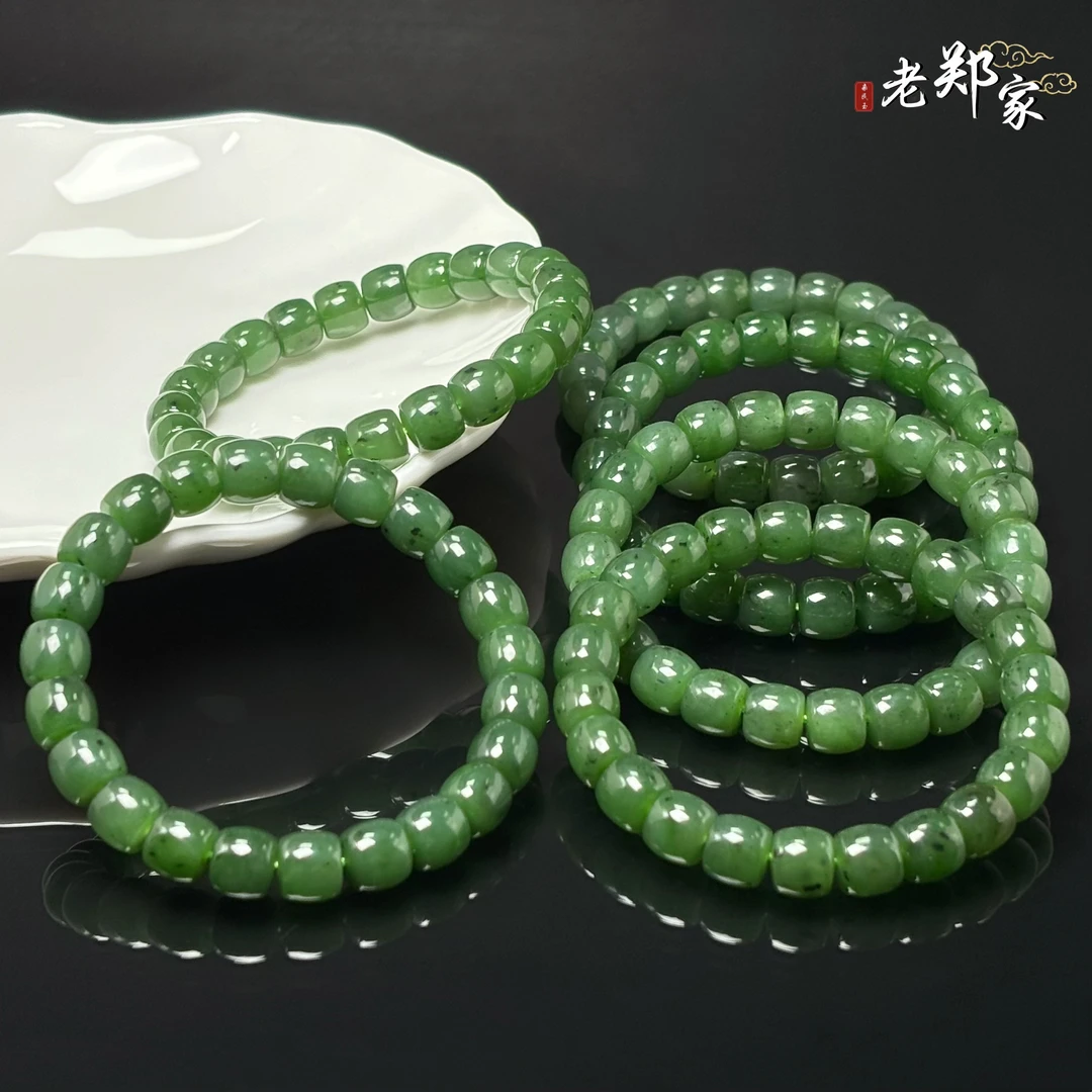 【老郑家】和田玉手串 多样性发一件 约8mm+ 微黑点