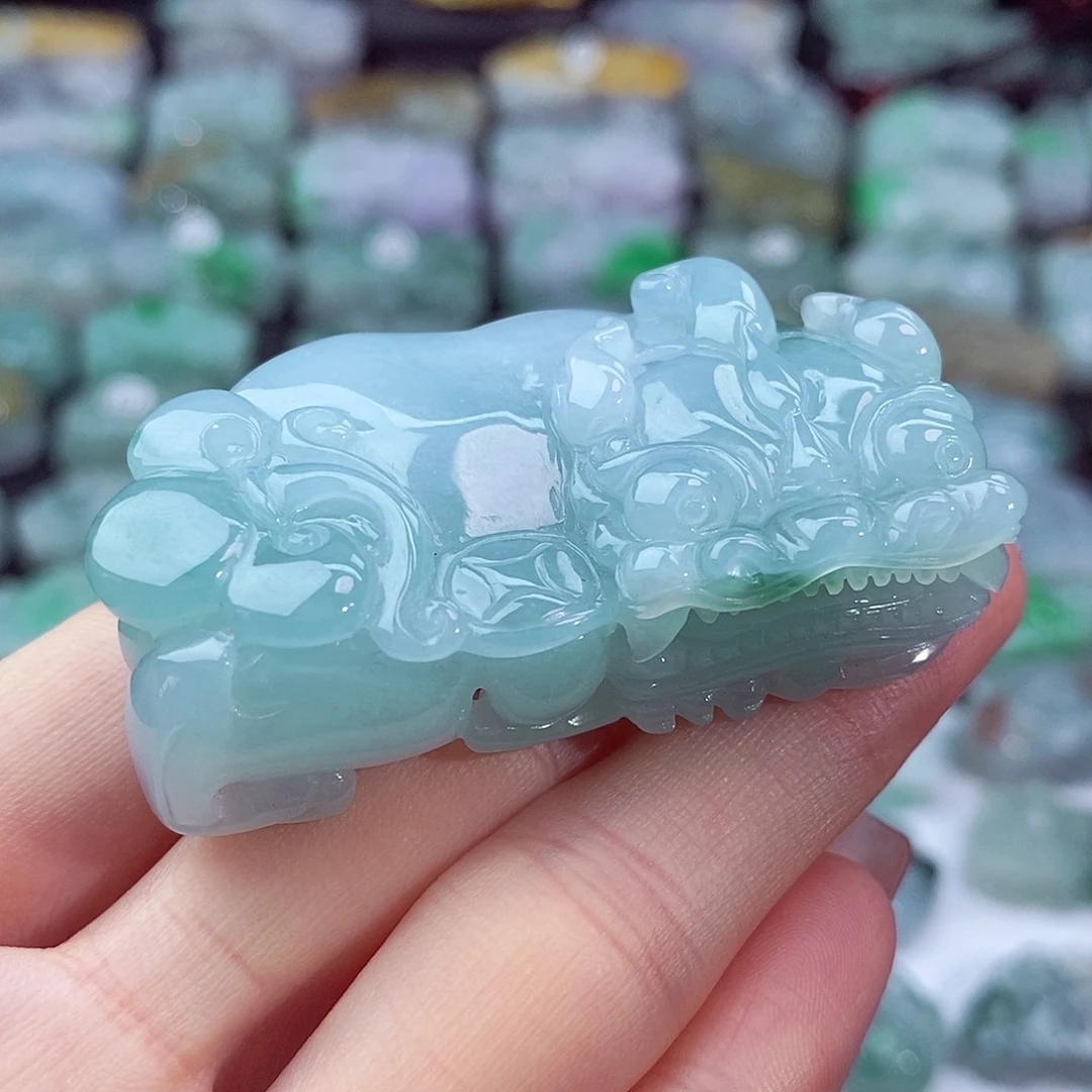 颈饰未镶嵌翡翠天然