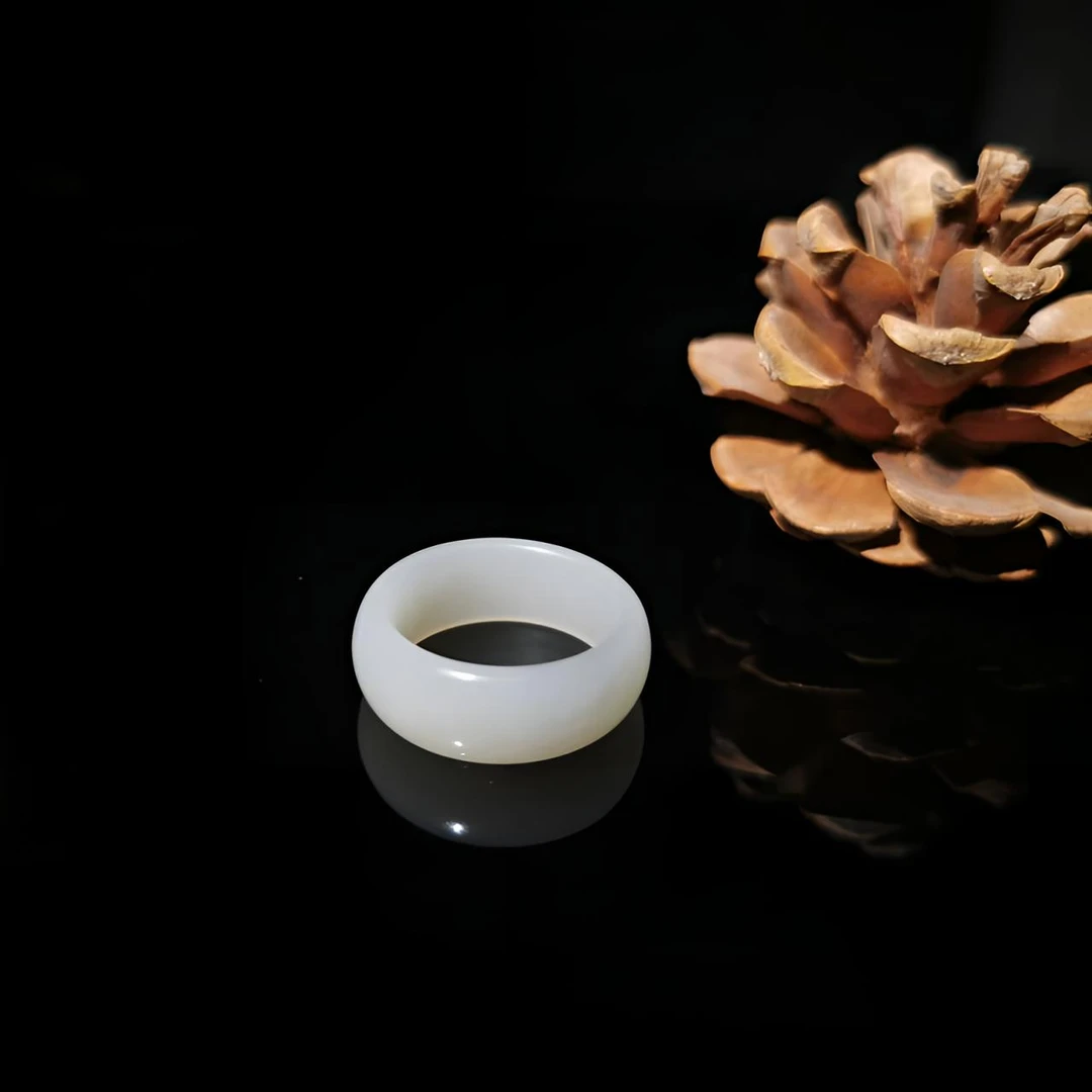 天然新疆和田玉指环白玉指环男女通用戒指温润细腻油性十足暖白色