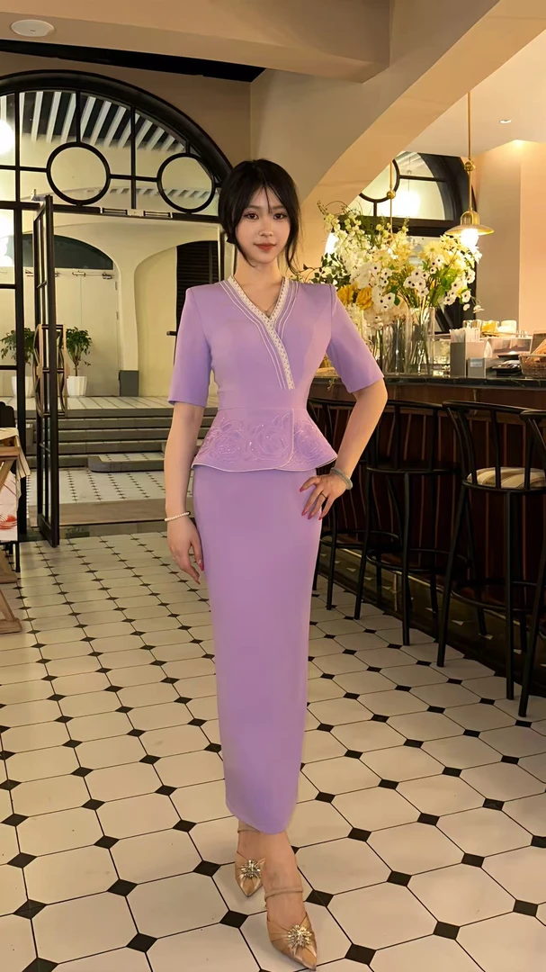 SHABA/莎芭轻奢淡紫色珠绣V领蕾丝气质修身连衣裙