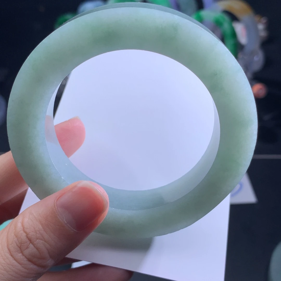 定制翡翠手镯未镶嵌