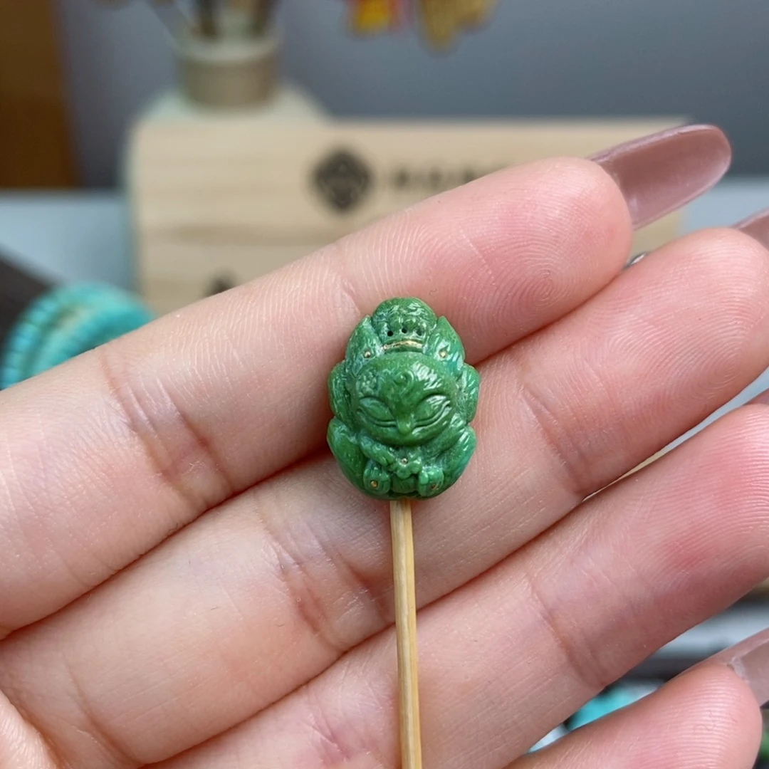 绿松石雕刻未镶嵌