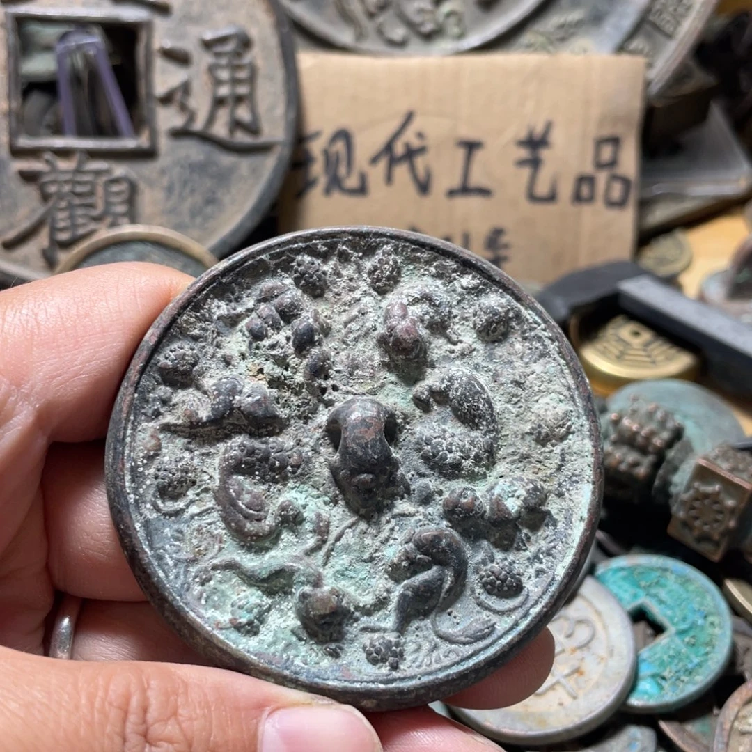 铜现代工艺品学习币