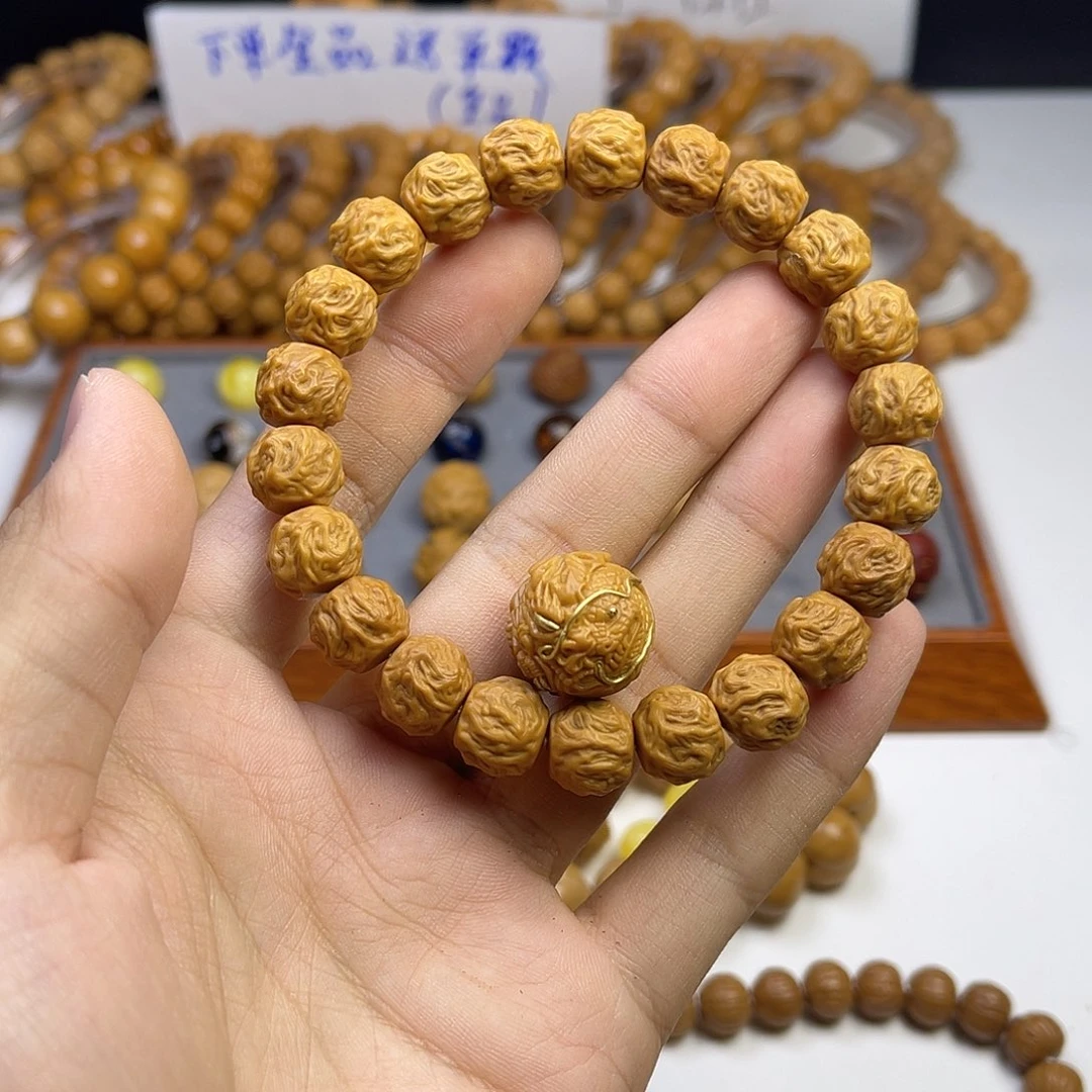 金***展手串猴头核桃龙蛇套