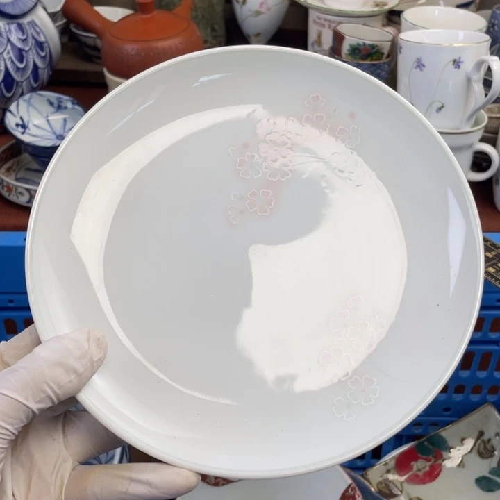 他家瓷器真美…开播了