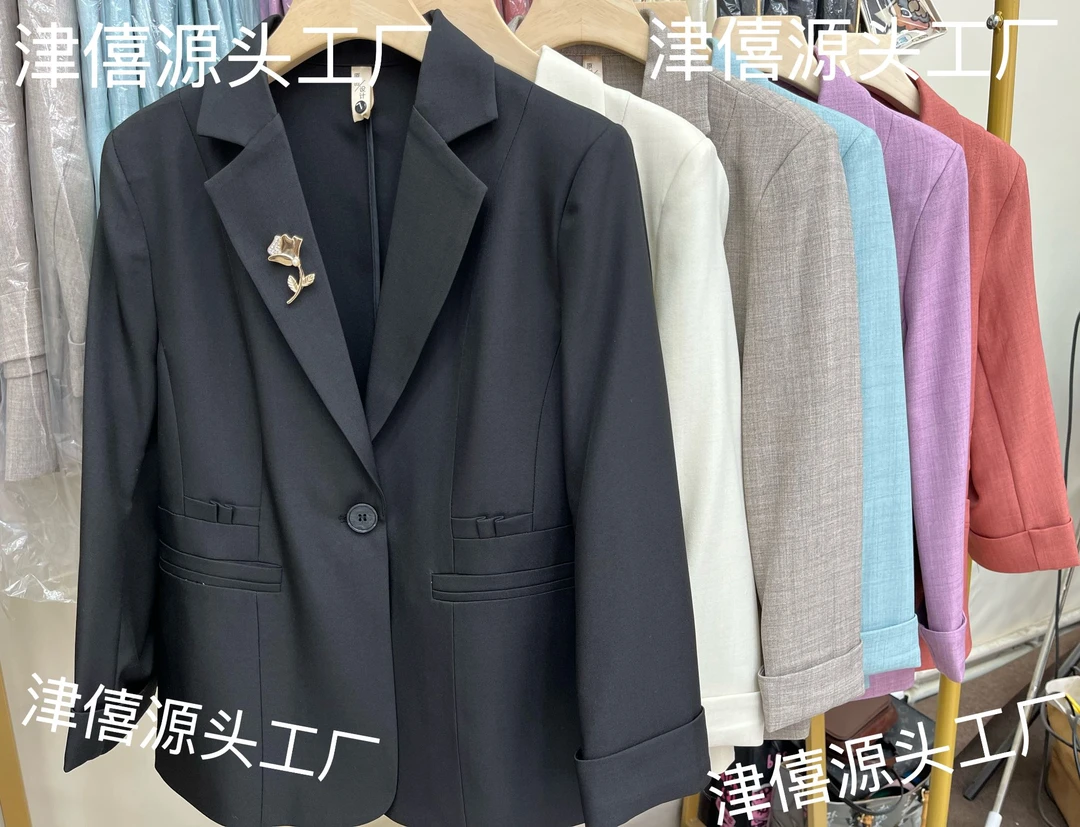 2025新款八分袖褶皱叠花设计师款百搭小西服短款时尚韩版修身显瘦