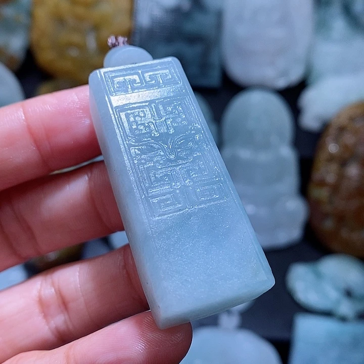 定制翡翠未镶嵌翡翠