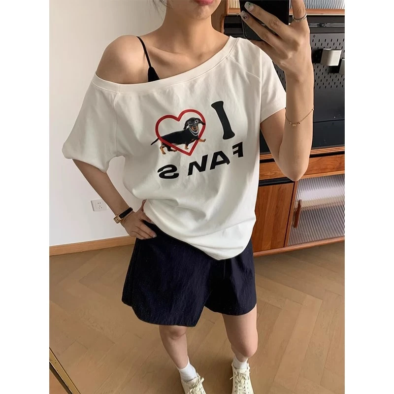 辣妹斜肩短袖女夏季新款小狗印花纯棉t恤美式复古宽松露肩上衣