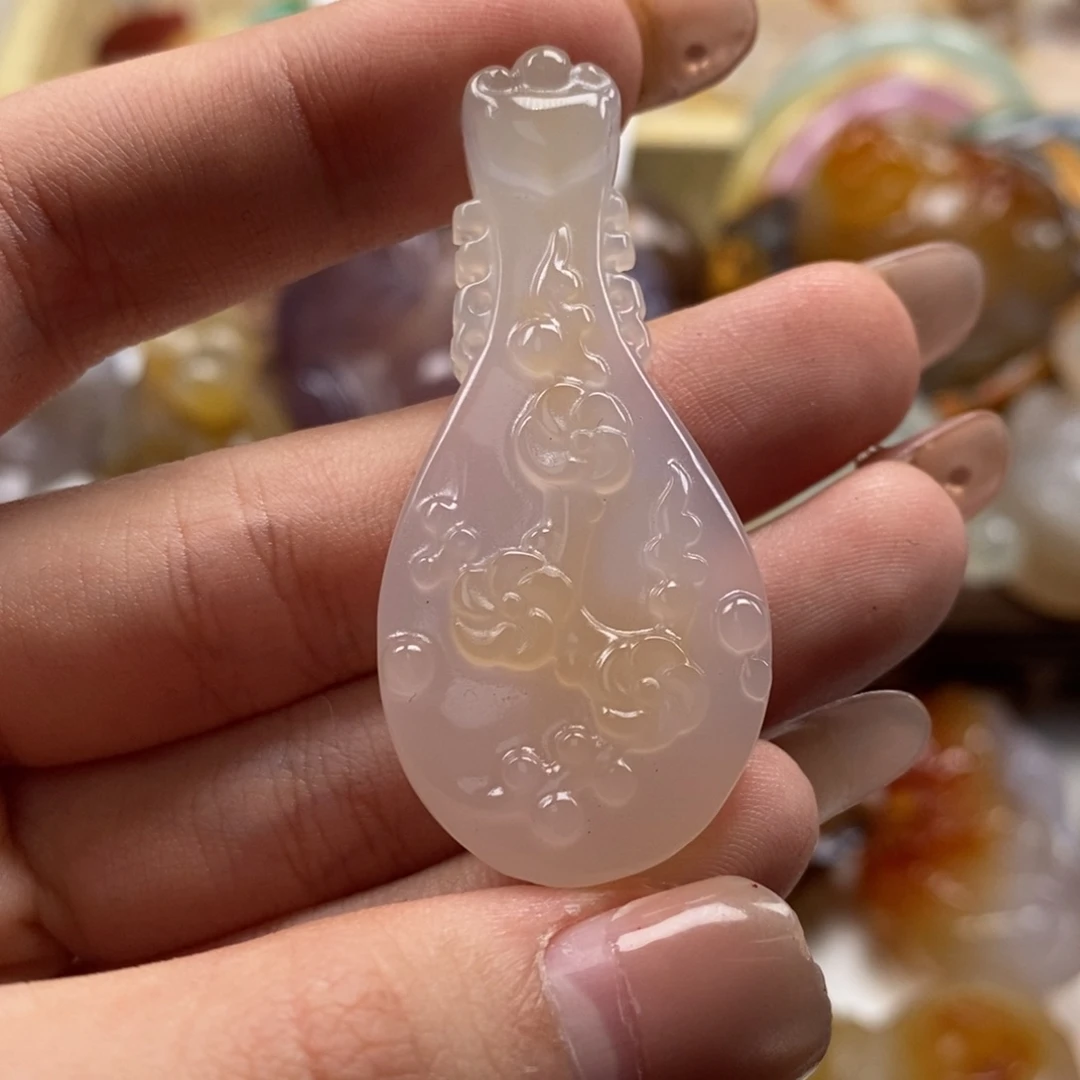 玛瑙/玉髓未镶嵌颈饰