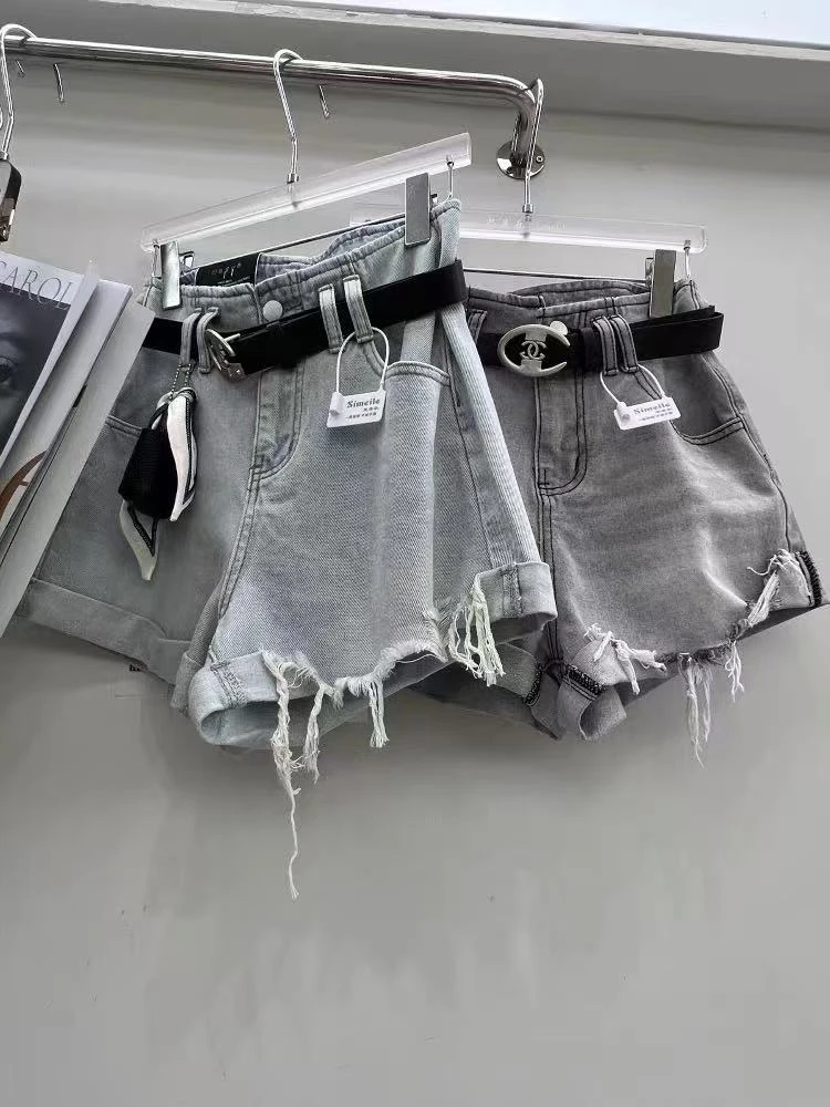 小个子高腰宽松a字毛边热裤货号1856