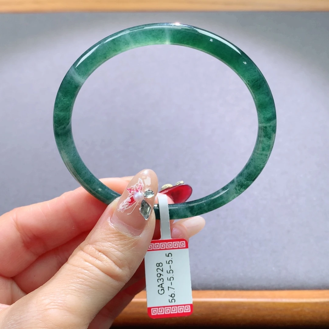 翡翠手镯未镶嵌天然翡翠手镯叮当镯
