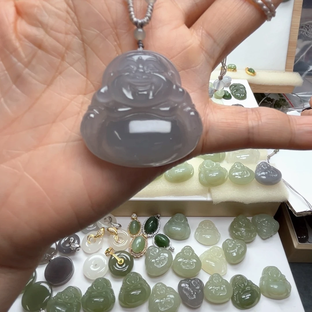 和田玉未镶嵌颈饰肉**妈