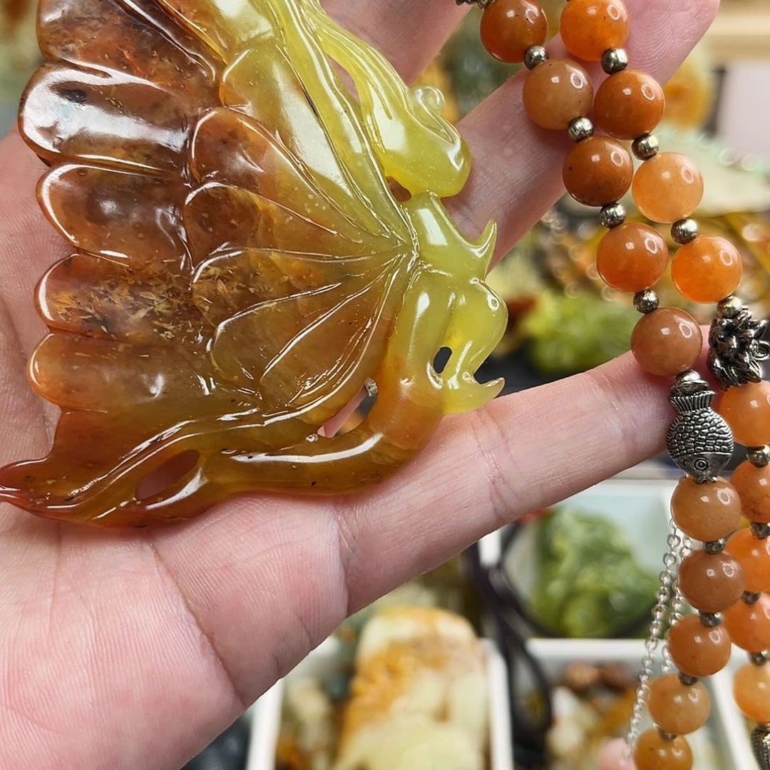 蛇纹石玉颈饰未镶嵌