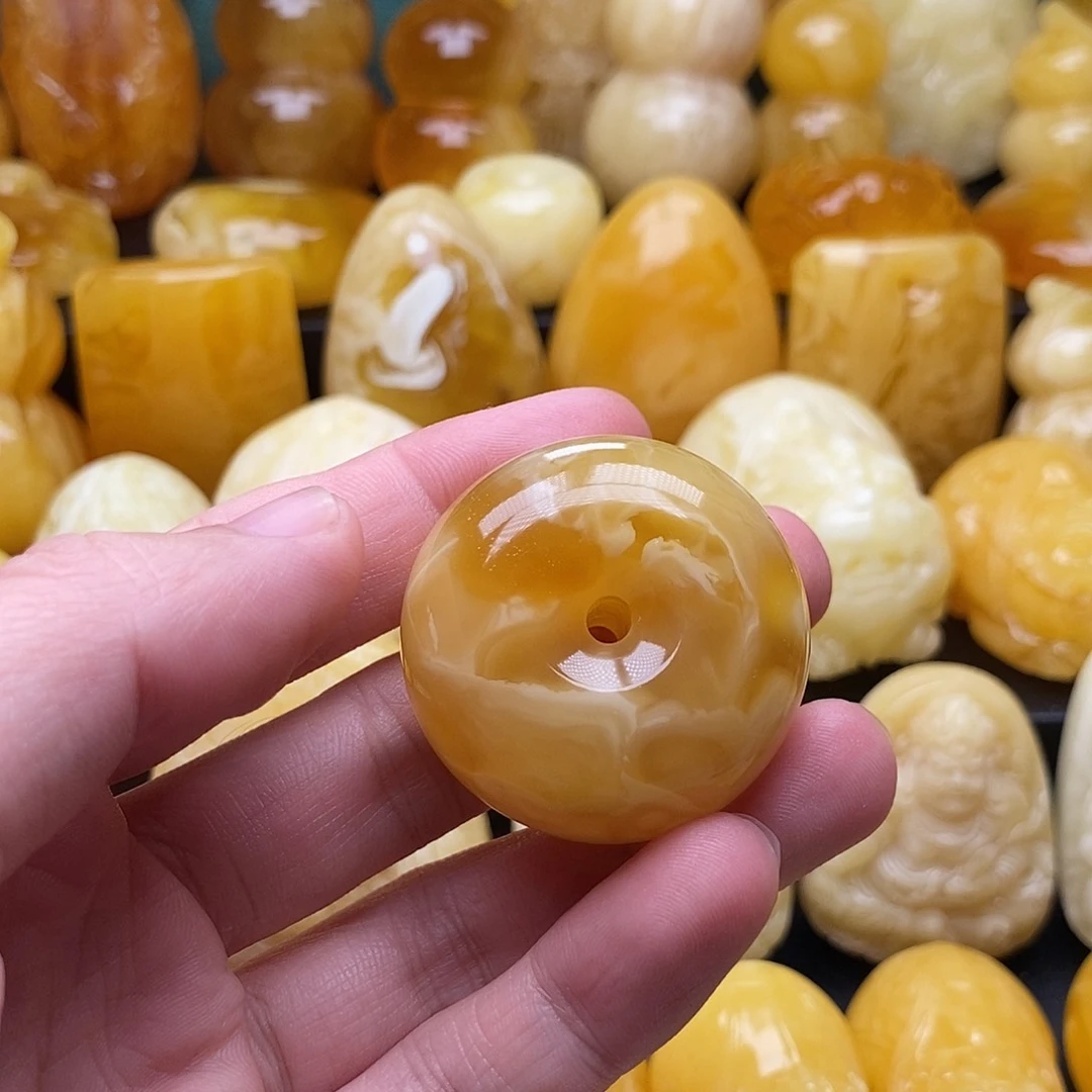 琥珀颈饰未镶嵌琥珀蜜蜡吊坠