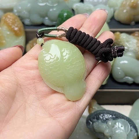 颈饰未镶嵌和田玉