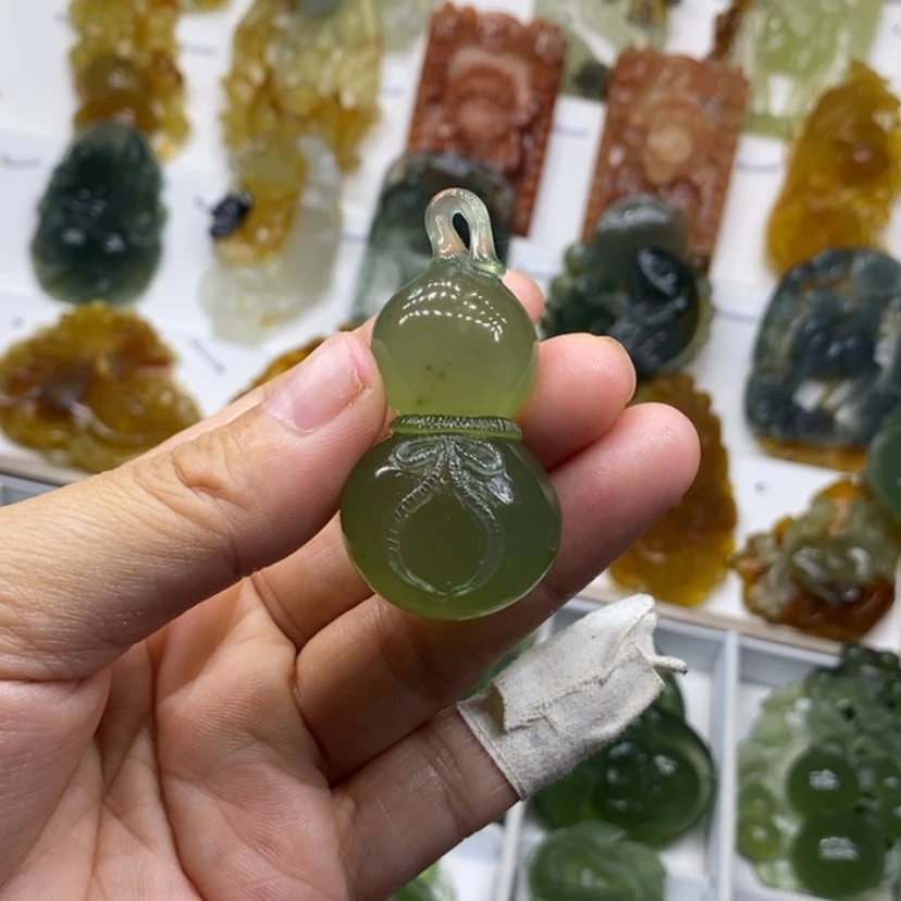 【闪购商品】蛇纹石玉未镶嵌颈饰