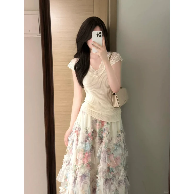 2025夏季设计感小众一整套女蕾丝V领短袖上衣荷叶边半身裙两件套