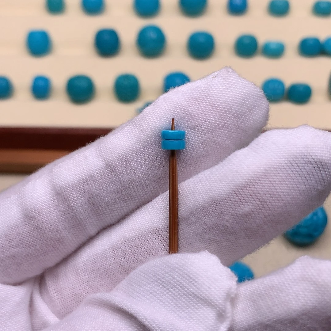 绿松石未镶嵌天然原矿绿松石直切4.5