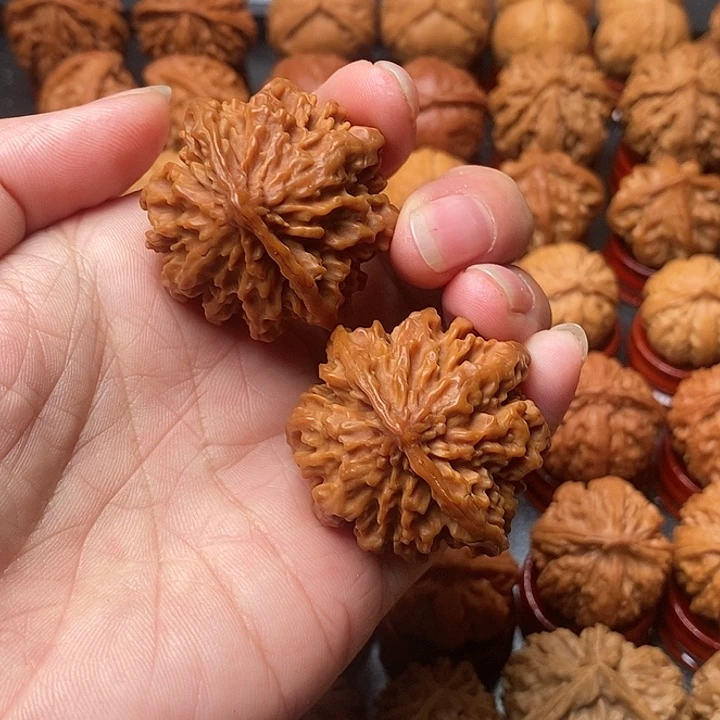 吊坠文玩核桃桃花纹