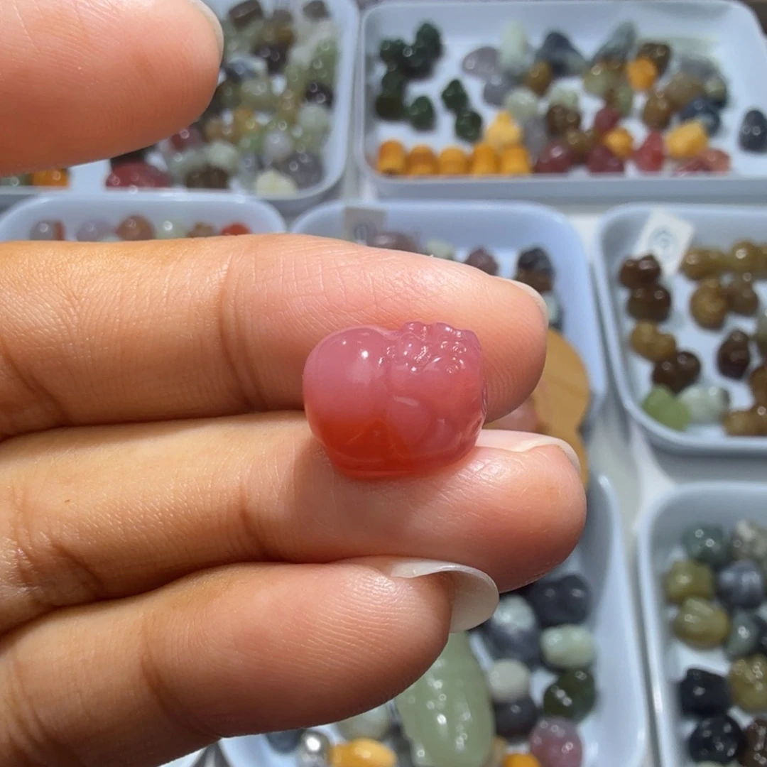 和田玉未镶嵌珠宝奇石