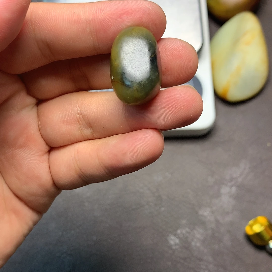 和田玉（糖玉）未镶嵌挂件