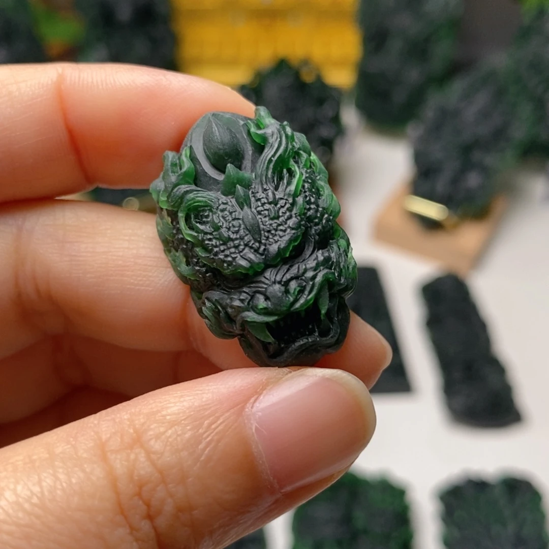 未镶嵌定制翡翠龙头