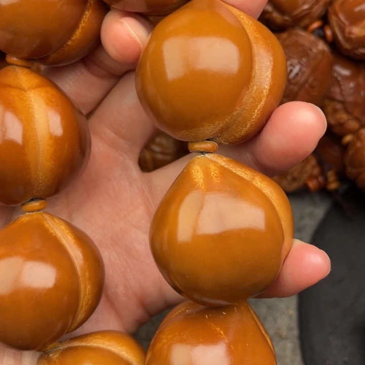 蒋***理吊坠橄榄核橄榄核