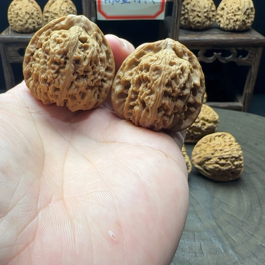 文玩核桃吊坠41三角