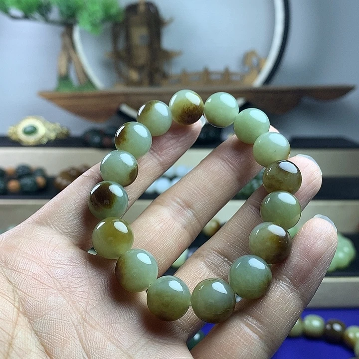 和田玉未镶嵌手串