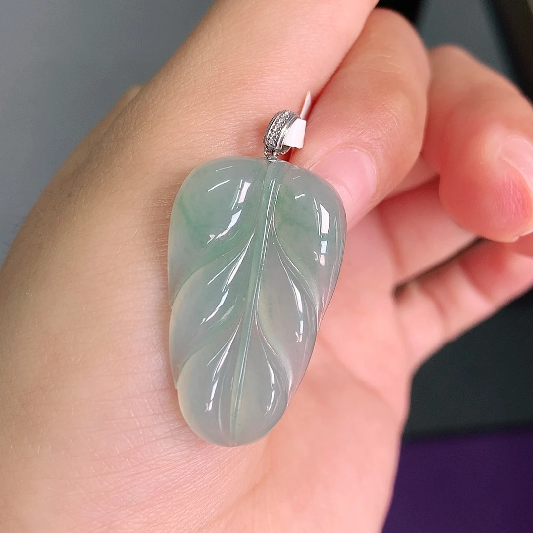 颈饰18K金镶嵌翡翠31-19-4.2