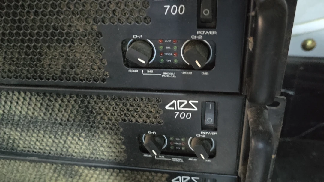蜚声新款专业功放700瓦