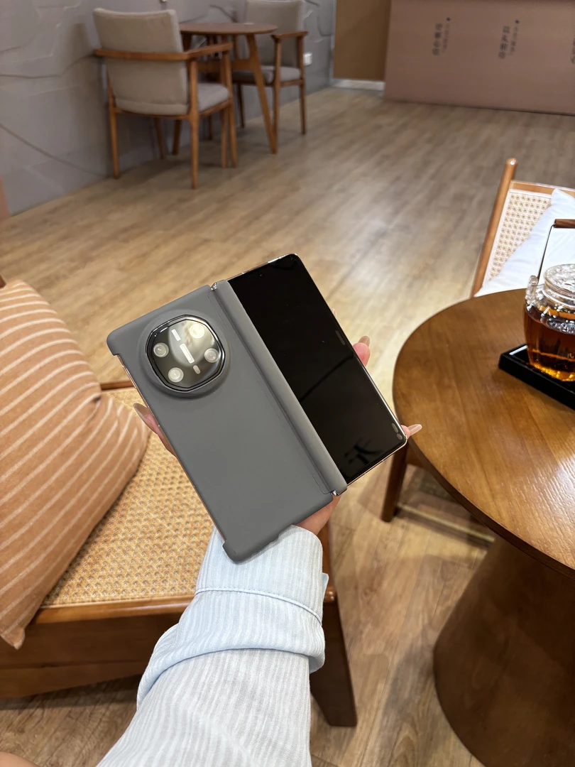 适用于华为MateX5/MateX6手机壳新款岩砂磨砂系列中轴铰链手机壳