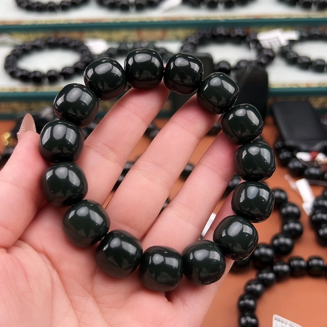 豪***哥和田玉未镶嵌手串