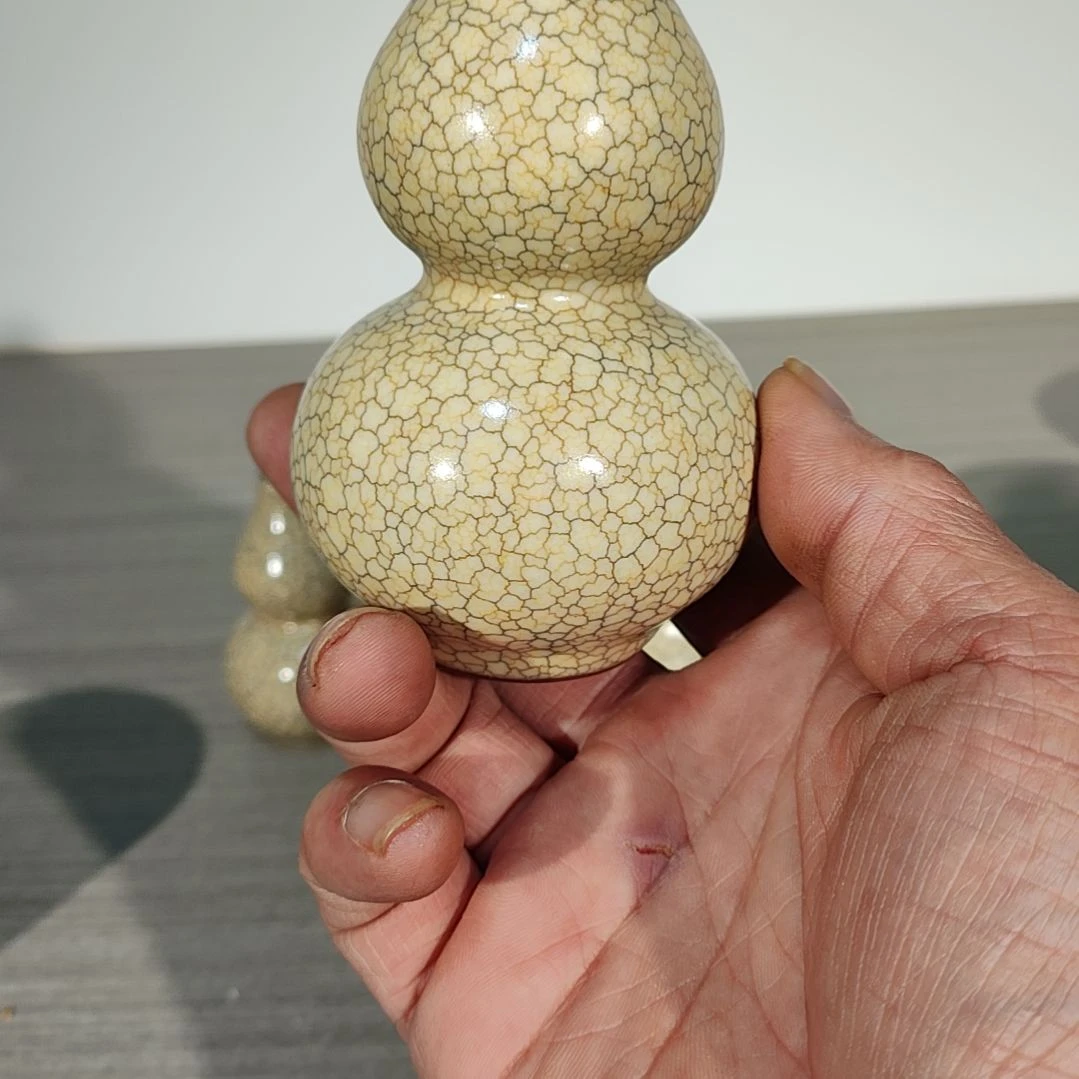 用***振龚东华老师梅花墨纹作品