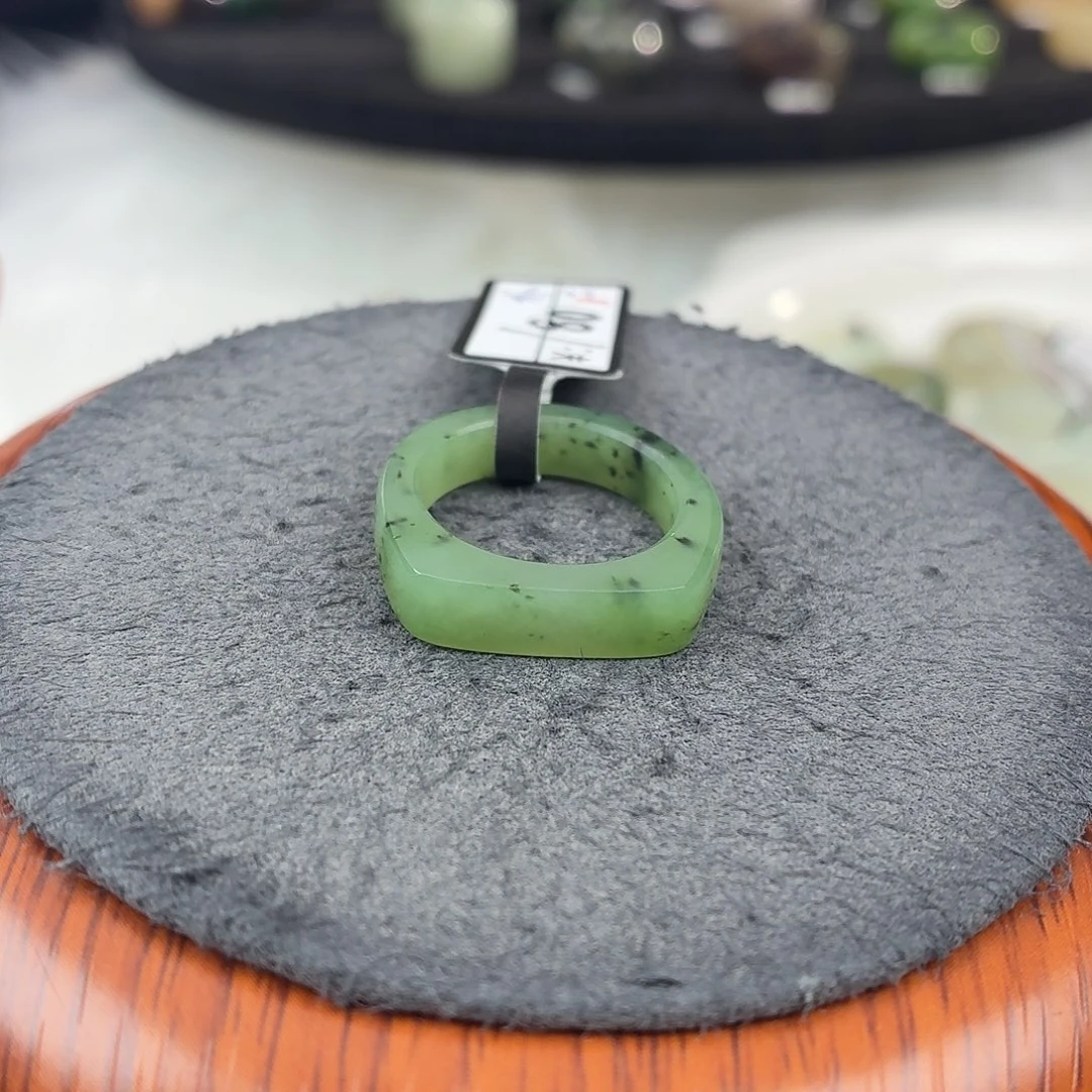 和田玉未镶嵌戒指b76乌兰海马鞍17.2不退换